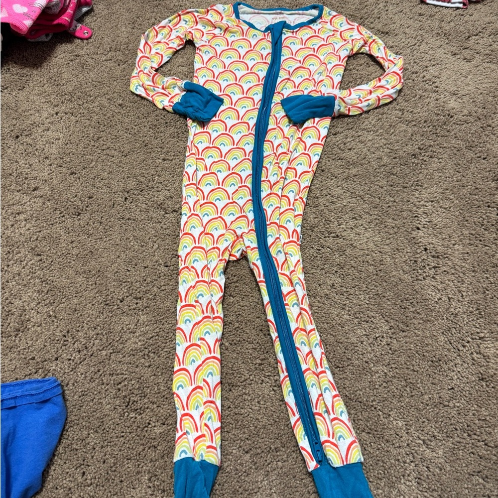 2T little Sleepies PJs